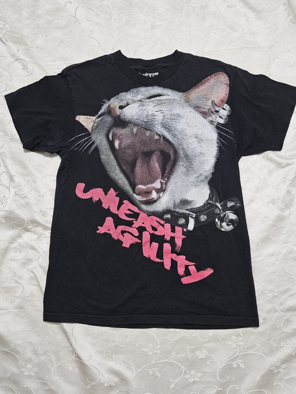 ⚠️Free Bundle Item- Hustle Gang Black Tee Punk Cat